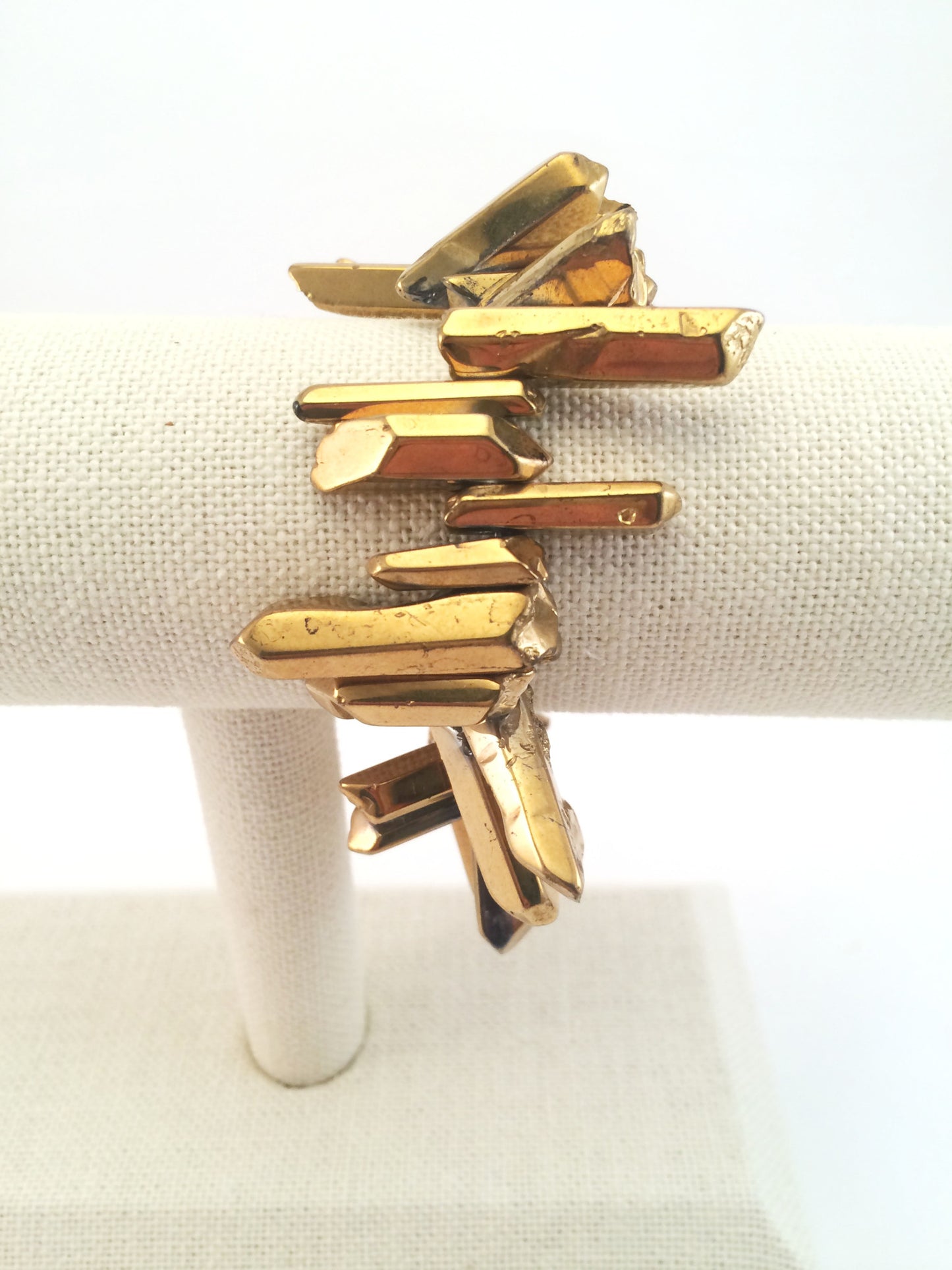 gold jagged spike bracelet
