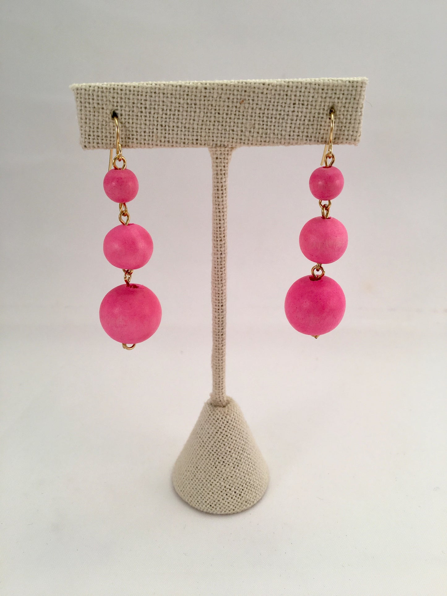 3 bauble earrings, graduated